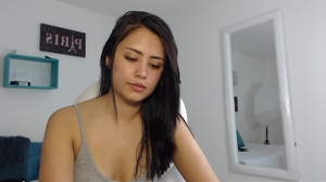 Big butt brunette webcam girl shows off her ass