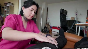 A Single French Caregiver With A Uber-Nice Thick Booty Pounded At Home During Her Work Hours !!anger!